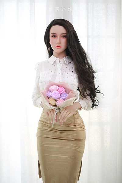 168cm Curvesome Korean Beauty Sex Doll Qianxiao