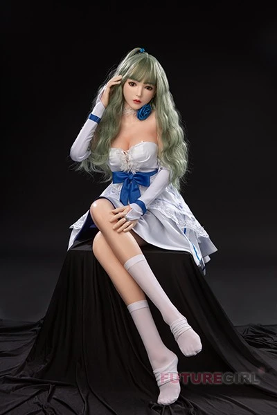 Delicate realdoll
