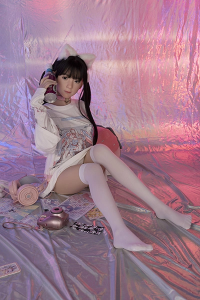 Virtual game anchor sex doll