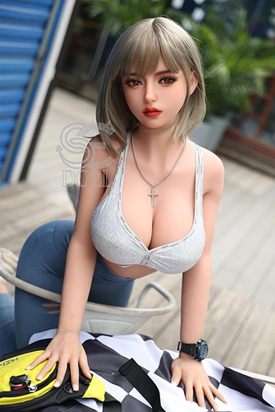 Big Butt Realistic Sex Doll With Short Hair