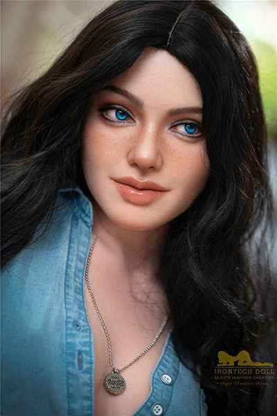 black hair blue eyes sextoy