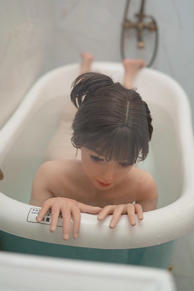 Attractive Asian Sex Doll