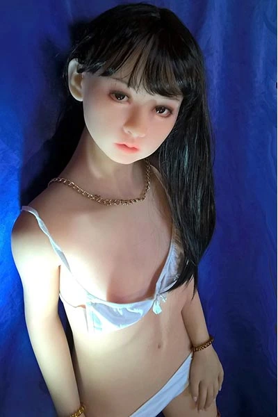 charming realistic love doll