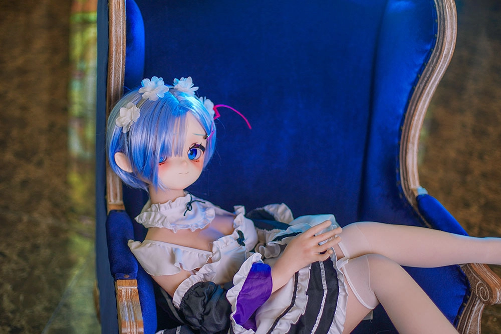 Full Moon Doll